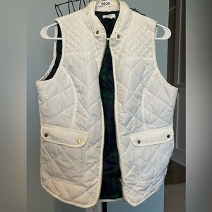 ❄️ Winter White Crown and Ivy Vest ❄️ size M